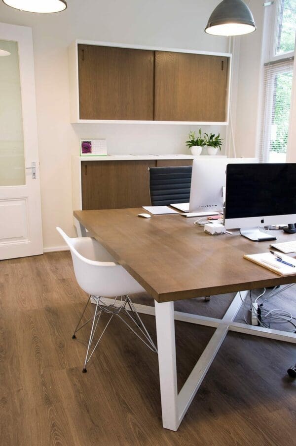 Vergadertafel - Attraversare