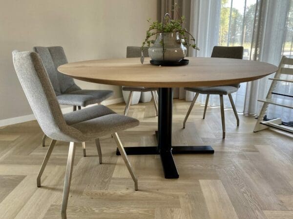 Alternative view of Eettafel Positivo