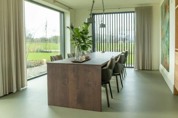 Alternative view of Eettafel Virtuosa