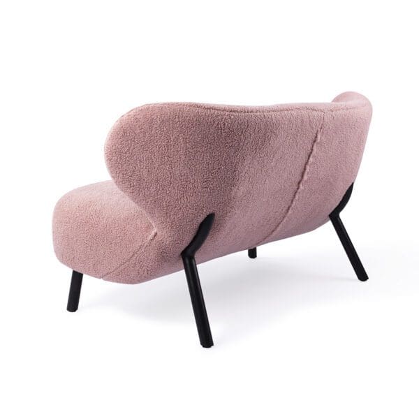 Alternative view of Pink