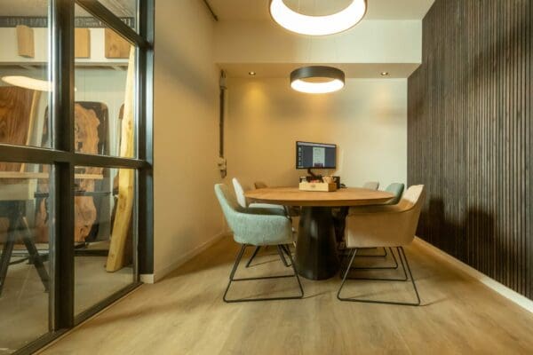 Alternative view of Eettafel Subito